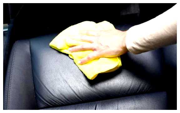Как правильно ухаживать за кожей в автомобиле средства ухода        Для ухода